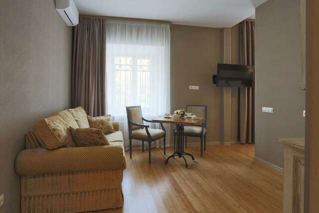 Гостиница UHotel Санкт-Петербург-81